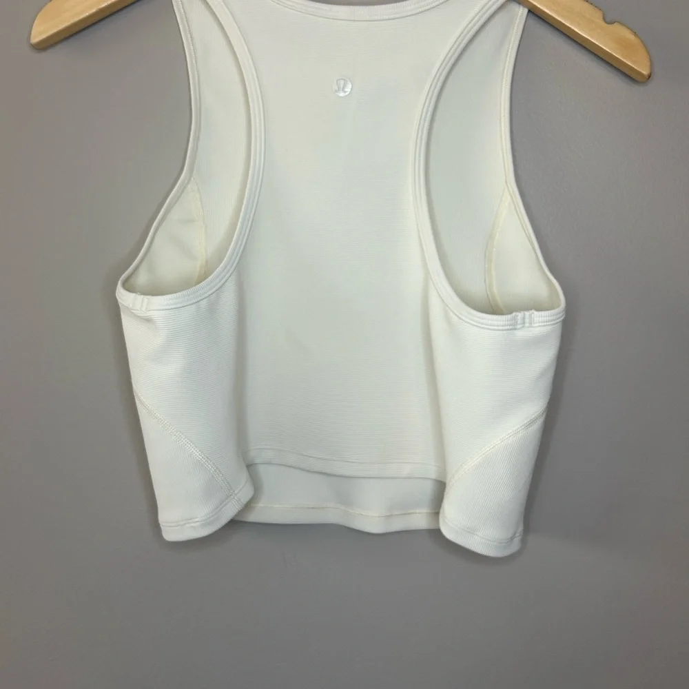 Lululemon Ribbed Contour Racerback Cropped Yoga‎ Tank Top Ivory Cream fits 6/8